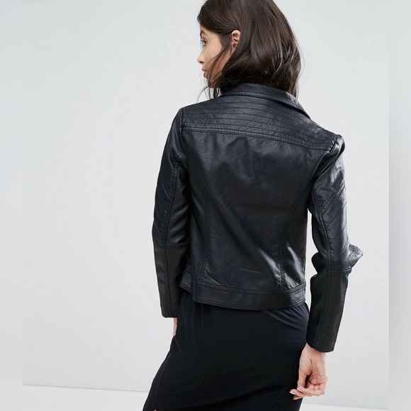 ASOS New Look Petite Leather Look Biker Jacket - Picture 3 of 5